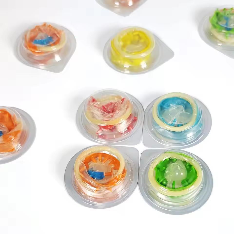 5 pcs Men Condoms Adult Sex Products Sensation Female G-spot Vaginal Stimulation Condoms Sophora Viciifolia Spike Penis Sleeve