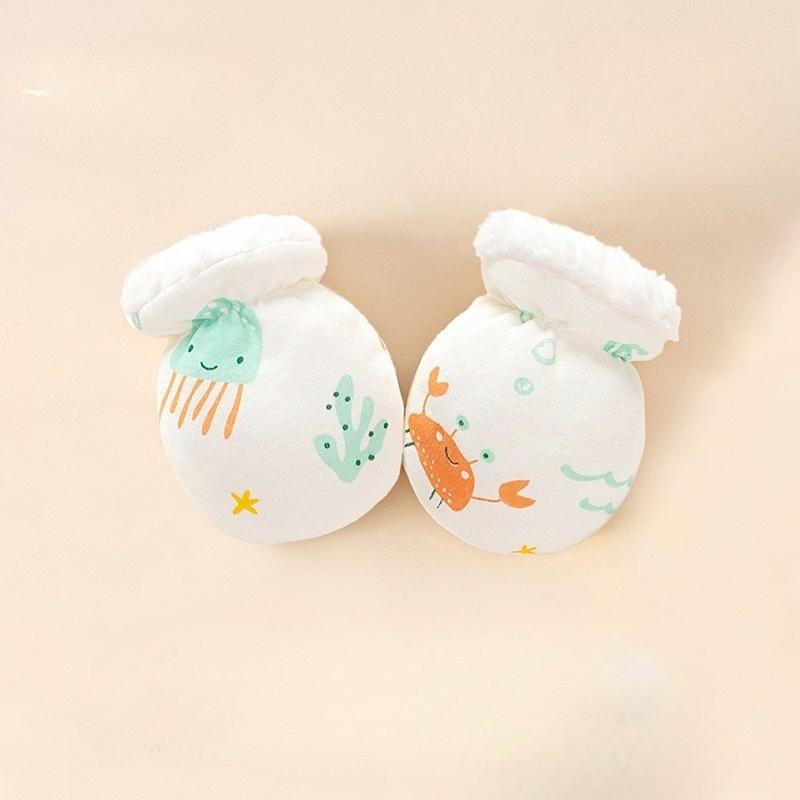 Newborn Baby Mittens 0-24 Months Cartoon Winter Warm Scratch Proof Gloves with Fleece Lining Chewable Teething Hand Protection