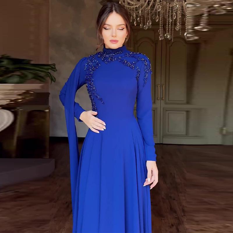 Podzim 2024 Evropský a americký soudní styl Kamínkové zeštíhlující šaty pro ženy