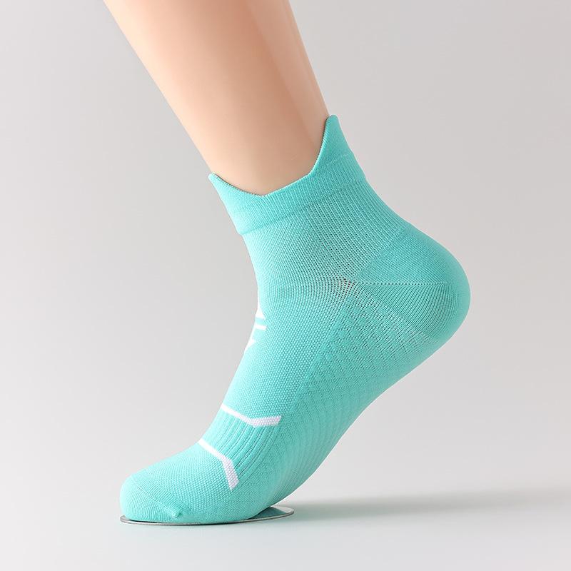 Quick-drying Socks for Men, Summer, Thin, Sweat-absorbing, Deodorizing, Breathable for Running and Basketball