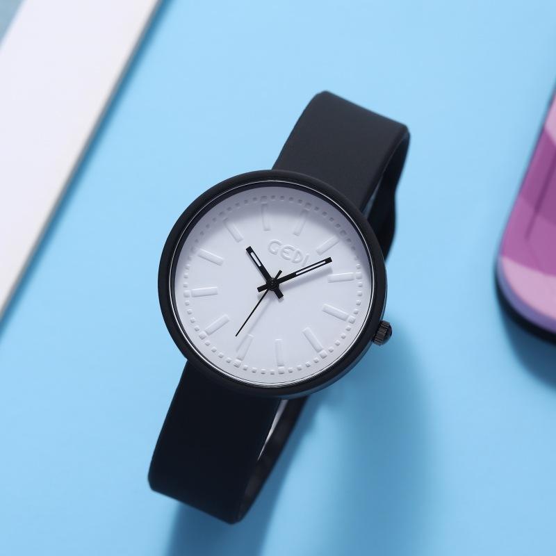 Fashion Accessorie Women's Light Green Dopamine Wear Student Watch Niche Simple Quartz Watch Waterproof Premium Watch