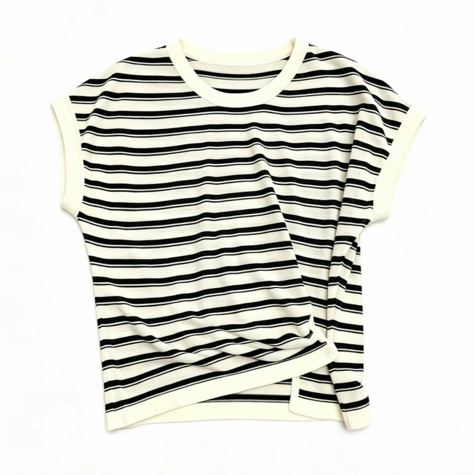 2026 Summer Minimalist Striped Side-Tie Knit Top