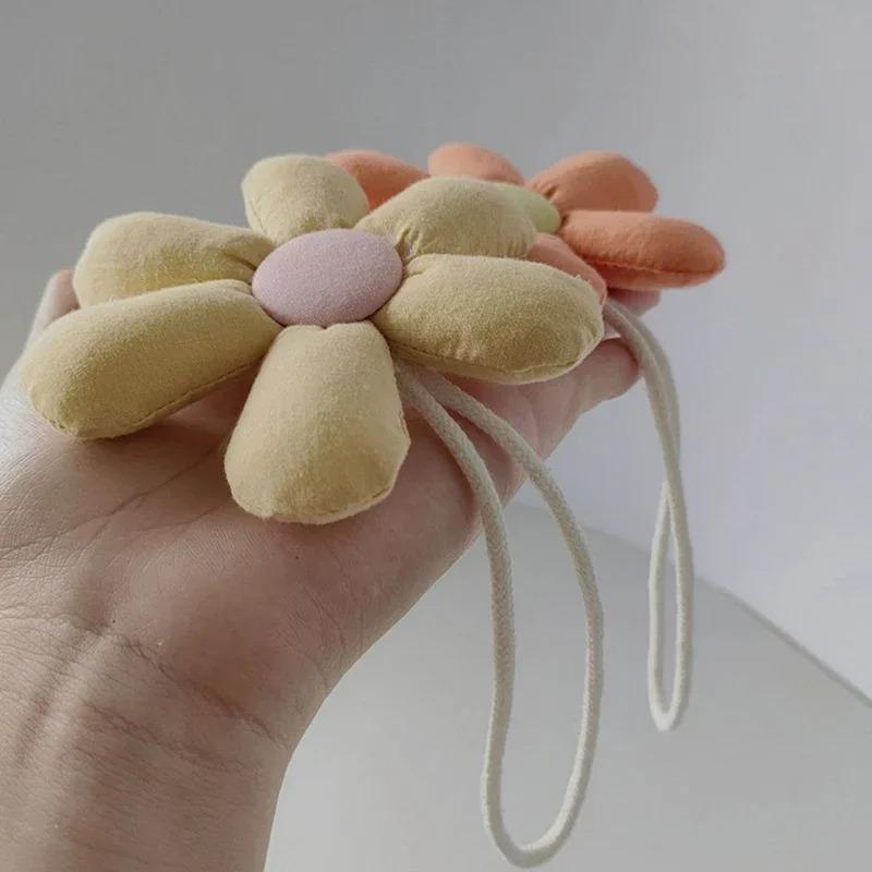 Schöner Candy Stoffblumen Schlüsselanhänger Niedliche Blume Form Schlüsselanhänger Mädchen Rucksack Anhänger Taschen Mode Dekoration Zubehör