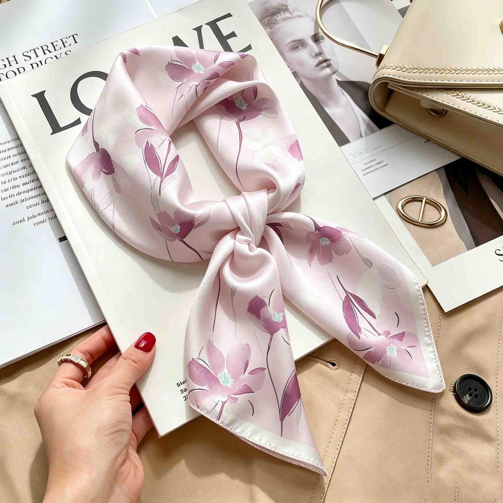 Women's spring and autumn silk scarf temperament versatile thin Internet celebrity Korean version light luxury fashion scarf high-end design small squ