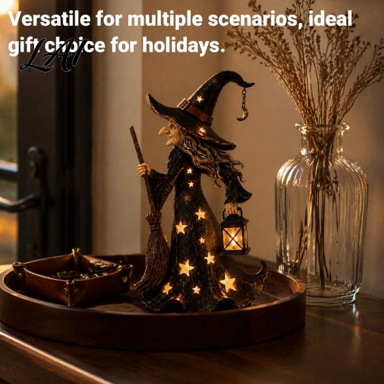 Luce Notturna Decorativa Lampada Strega di Halloween Statuetta Up con Scopa e Lanterna Resina Gotica Decorazione da Tavolo Spettrale per Tavolo da Interno Casa Vintage