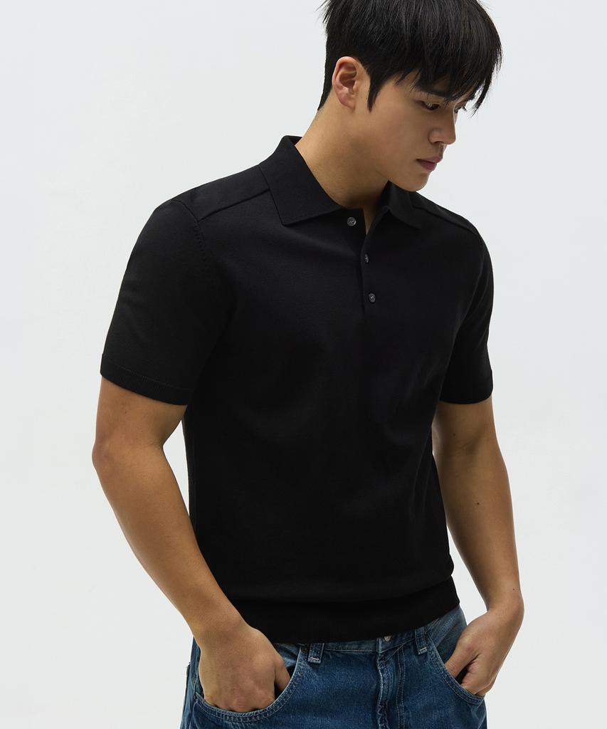 Michikoleondeonseupocheu Shoulder Line Muscle Fit Collar Knit Black