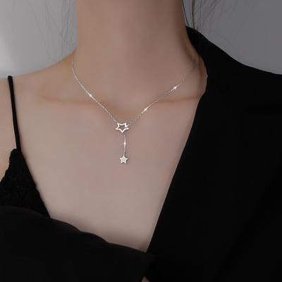 Elegante Collana a Stella con Nappa di Diamanti - Design Vuoto, Nicchia, Stile Freddo