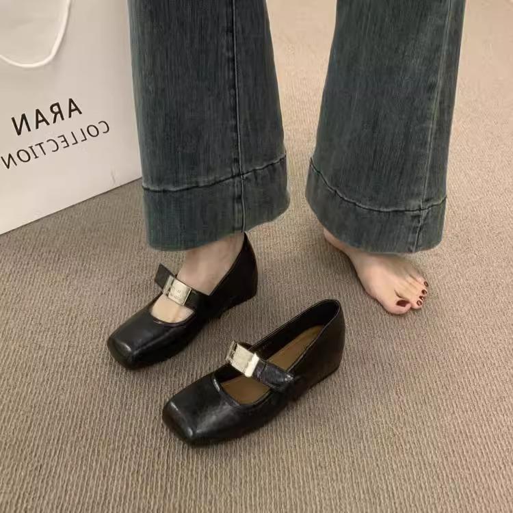 French Evening Shoes with Inner Height Increase Soft Leather Grandma Shoes Women's Versatile Commuter Wedge Heel White Single Shoes Mary Jane