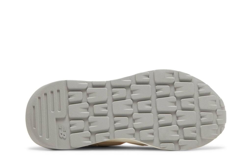 New Balance  57/40 'Angora Light Mango' W5740HN1 Women's Shoes