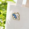Enamel Kitten Brooch Holding Fish Cartoon Cat Brooch, Alloy Badge Pin, Metal Clothes Animal Clothing Accessories for Backpacks Hats Scarves Jackets
