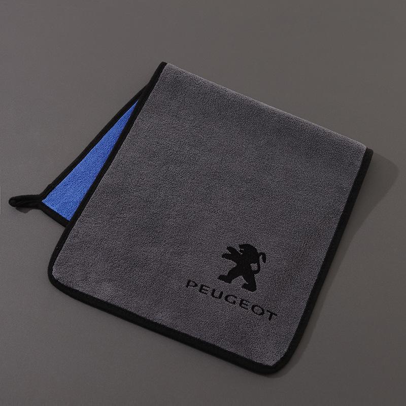 Толстое впитывающее полотенце с логотипом для салона автомобиля