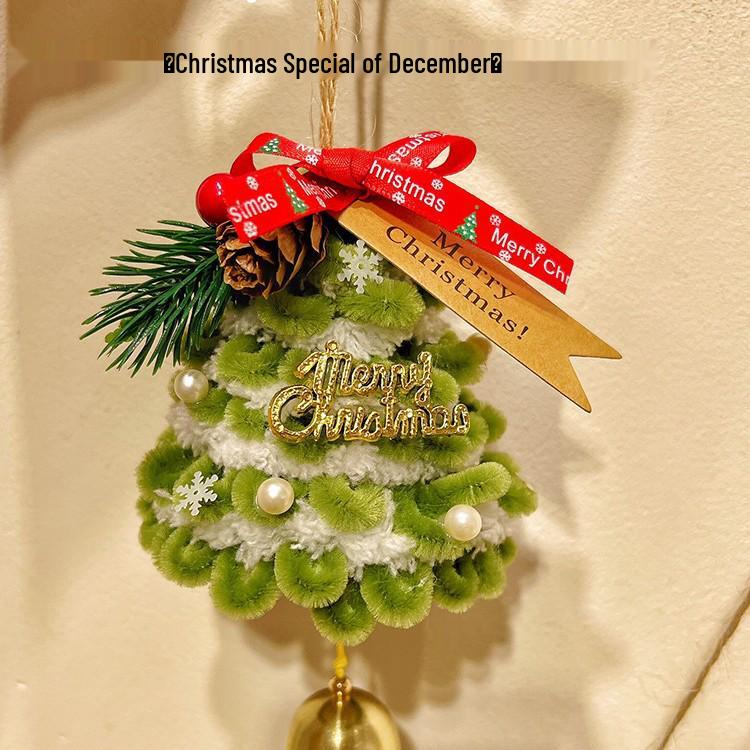 Imitation Noble Mini Christmas Wreath Car Ornament: Festive Window Display Pendant