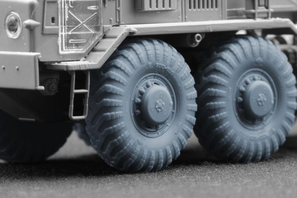 scale Tractor Wheel Set for Plastic Model Kit Parts SCXWM72005 Scale-X 1/72 MAZ-537 I-170 (9 wheels) Trumpeter/Takom, (Military Vehicle)