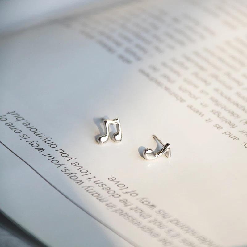 Beixi Asymmetrical Musical Note Stud Earrings - Elegant S925 Sterling Silver, 2025 Style for Women.