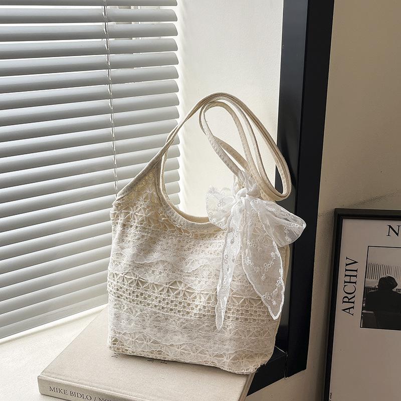 Large Capacity Foreign Style Fairy Style Woven Bag Women's 2025 New Fashion Lace Shoulder Bag Versatile Tote Bag