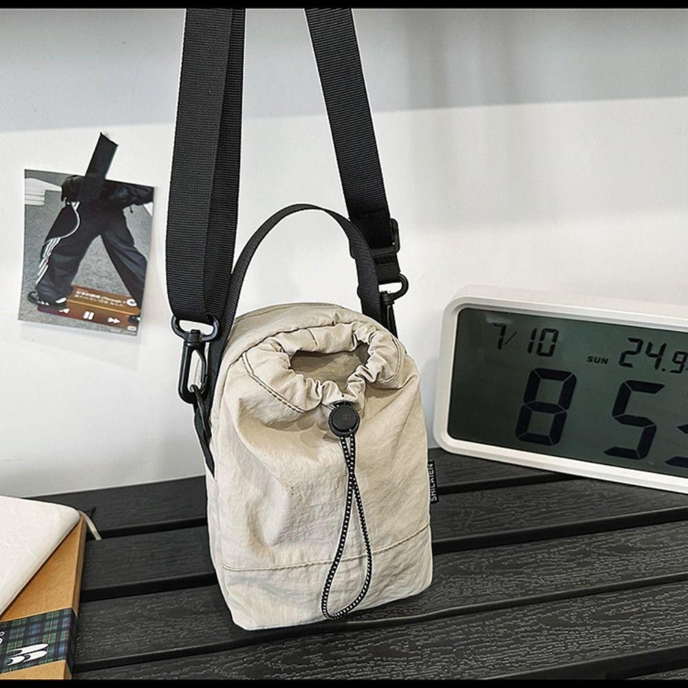 Sports Drawstring Crossbody Bag Solid Color Mobile Phone Pack Quick-dry Nylon Shoulder Bag Unisex
