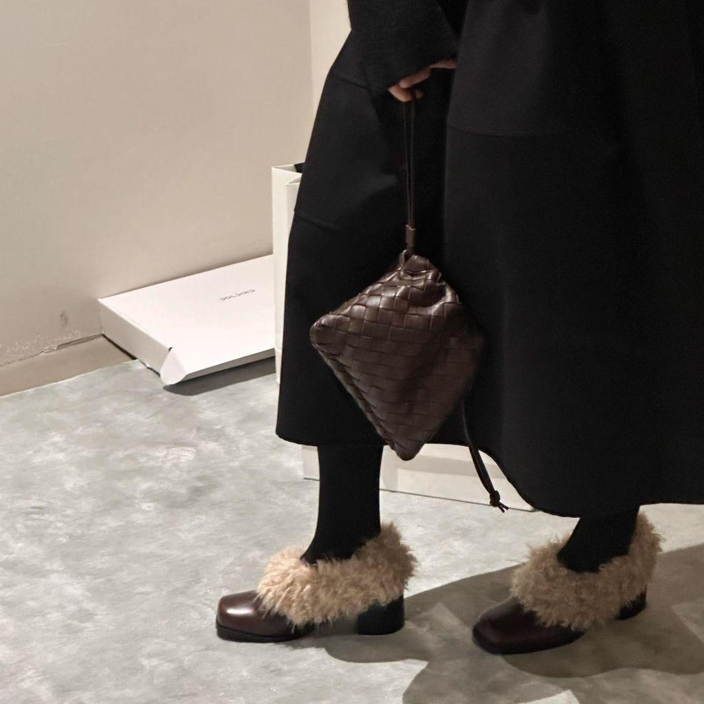 Square Head Mao Mao Warm Thick Heel Muller Shoes Autumn and Winter New French Medium Heel Velvet Single Shoes Women