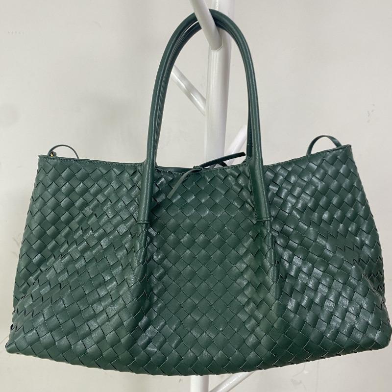 Frühlings- und Sommer-Neuheiten gewebte Damenhandtaschen, hochwertige tragbare Schultertaschen, geräumige Handtaschen für Pendler