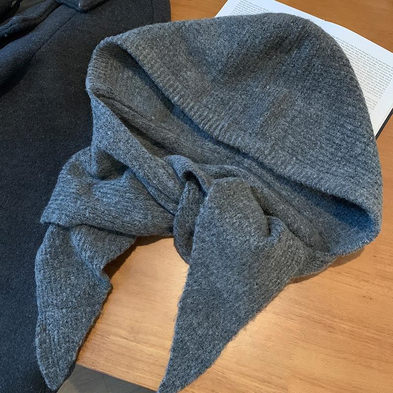

New autumn and winter solid color knitted hat, shawl, balaclava, women s autumn and winter warm woolen hat сірий колір