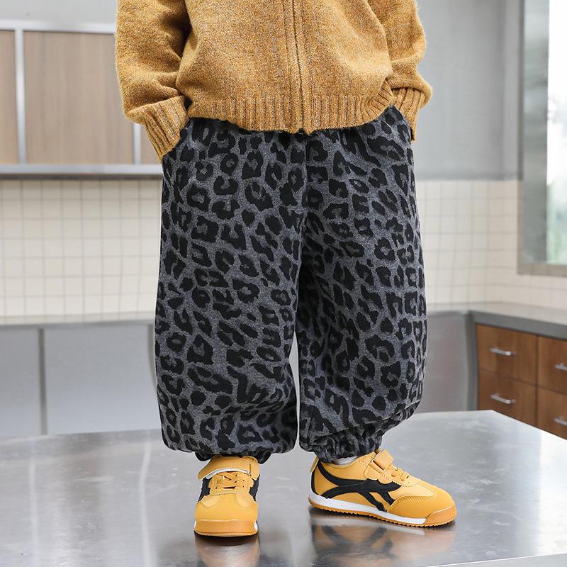 Chłopięcy jesienny trzyczęściowy zestaw streetwearowy w stylu koreańskim: bluza z kapturem i skórzana kamizelka