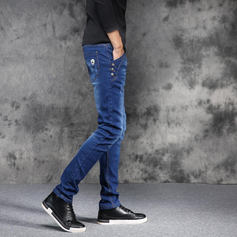 Dżinsy studenckie Męskie stopy Obcisłe młodzieżowe koreańskie spodnie rozciągliwe