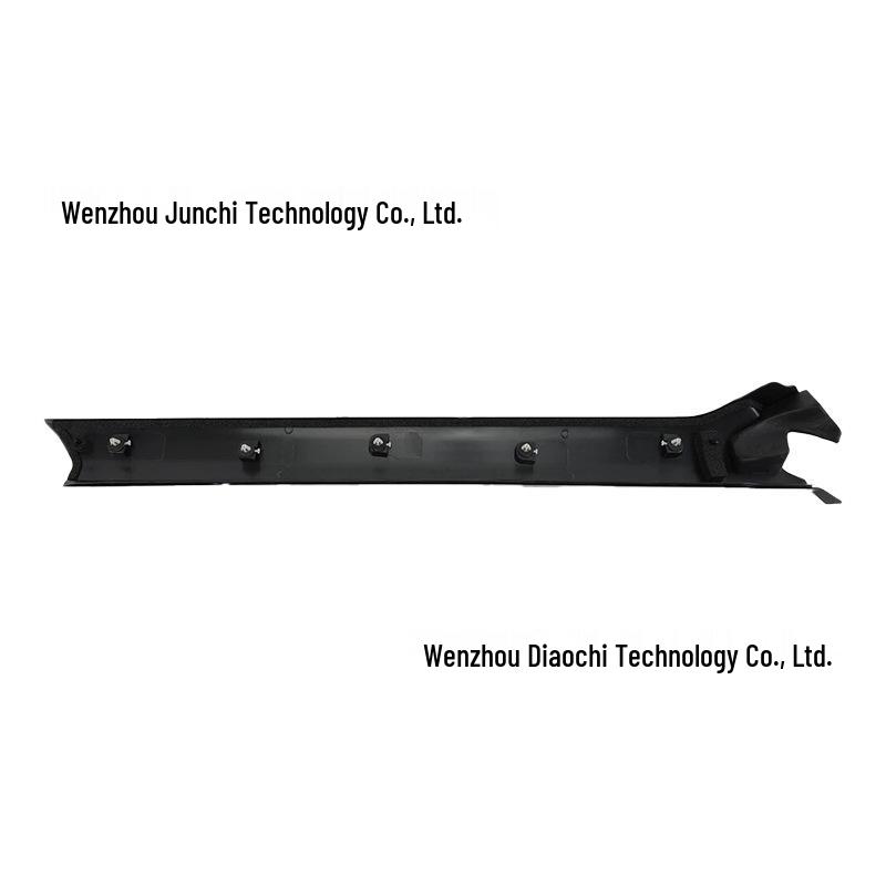 LR046853: Land Rover Discovery 3 & 4 Windshield A-Pillar Trim