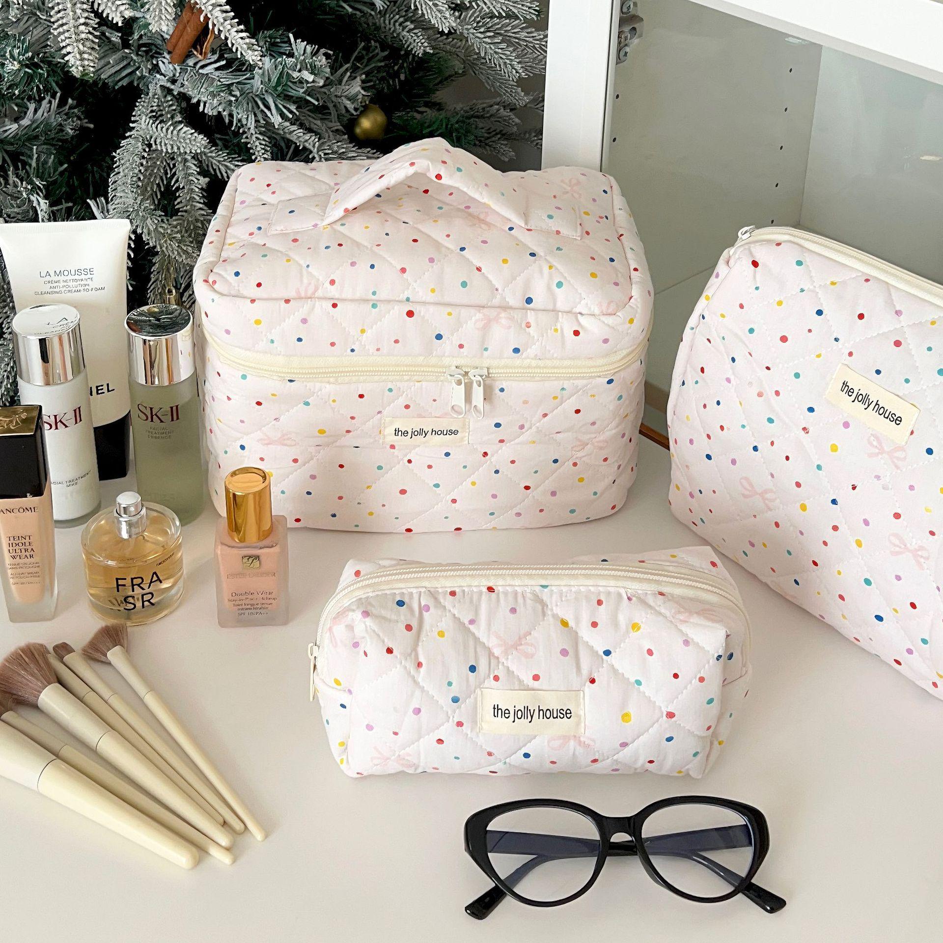 

Большая косметичка с бантом в корейском стиле: Просторный, Портативный Дорожный Органайзер для Туалетных Принадлежностей и Косметики для Девочек Large