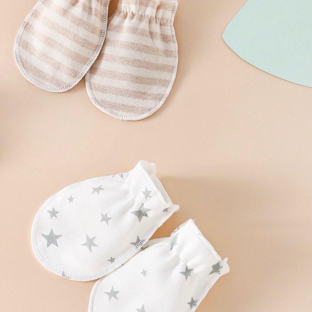 Kratzfeste Handschuhe für Kleinkinder aus gekämmter Baumwolle: Atmungsaktiver, warmer Ganzjahresschutz für Neugeborene