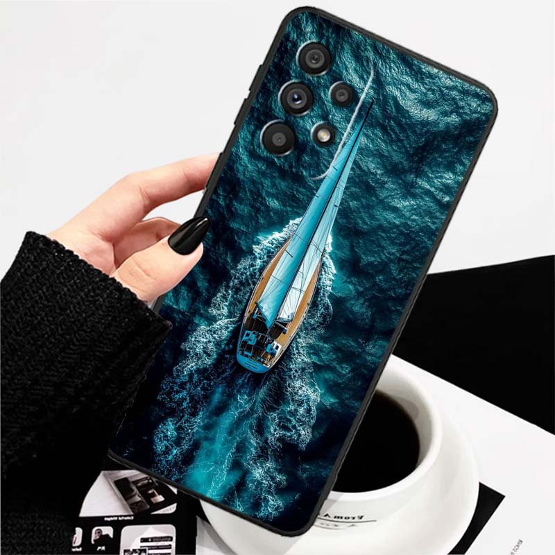 Fashion airplane pattern For Samsung A73 A72 A71 A55 A54 A53 A52 A51 A13 A22 A16 A15 A12 A14 A26 A07 5G Black Phone Case