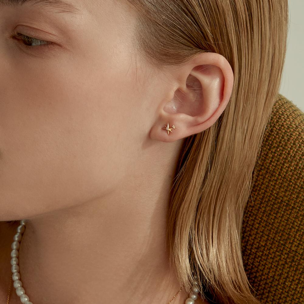 Lunne 14K Shooting Star Cubic Earrings (14K Gold) #Es29