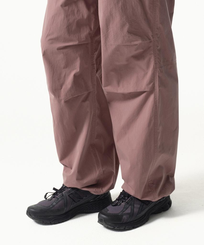 Musinsa Standard [City Leisure] Cn Wide Belted Parachute Pants [Smoke Pink]