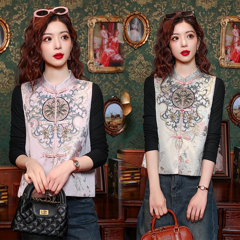 New Chinese Women's Spring and Summer Clothing Chinese Style Heavy Industry Retro Embroidery Buckle Tang Suit Horse Clip Short Jacket for Women