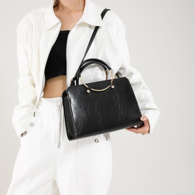 Chic Large Capacity Square Handbag For Women Stylish Versatile Shoulder Bag In Black And Blue