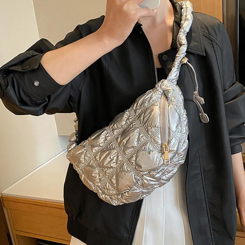 IELGY Korean Pleated Cloud Bag Dumpling Bag High-End Feel Bright Color One-Shoulder Armpit Fashion Commuter Messenger Bag