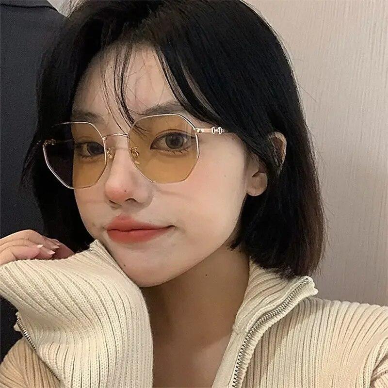 Kadın Akıllı Fotokromik Eksi Diyoptri Gözlük Açık Renk Değişen Güneş Gözlüğü Trendy Miyopi Reçeteli Gözlük