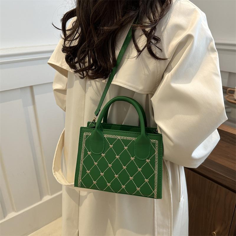 New Fashion Diamond Square Bag Simple and Trendy Solid Color One Shoulder Crossbody Bag Small Fragrance Style Handbag