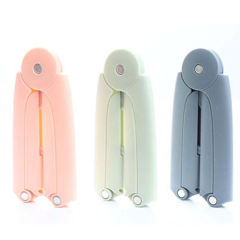 Mini Travel Foldable Closet Clothes Hanger Home Portable Windproof Non-Slip Rack