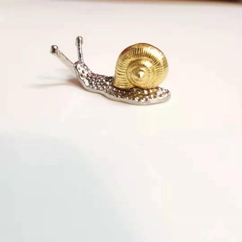 

Mini Creative Alloy Snail Small Ornaments Home Decoration Bonsai With Incense Handicrafts Figurines Miniatures Decoration Crafts