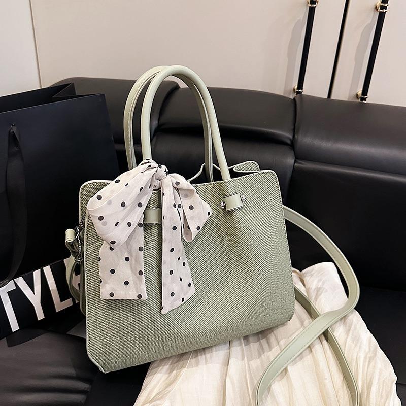 Casual bag women's new trendy fashion versatile hand bag commuter shoulder messenger bag