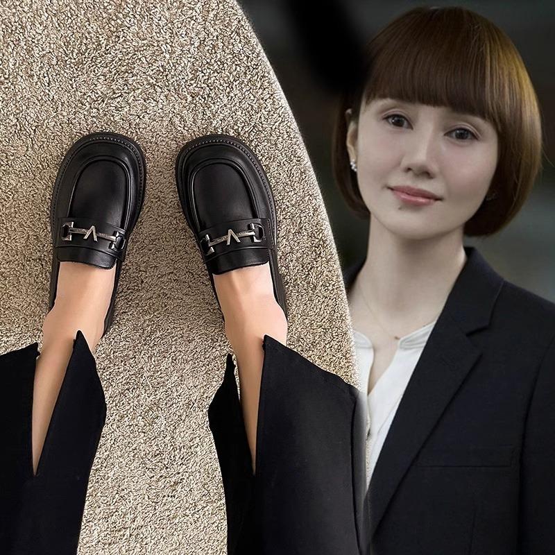 Spring and Autumn new women's shoes British flat-bottomed small leather shoes women's one-pedal round head black work shoes
