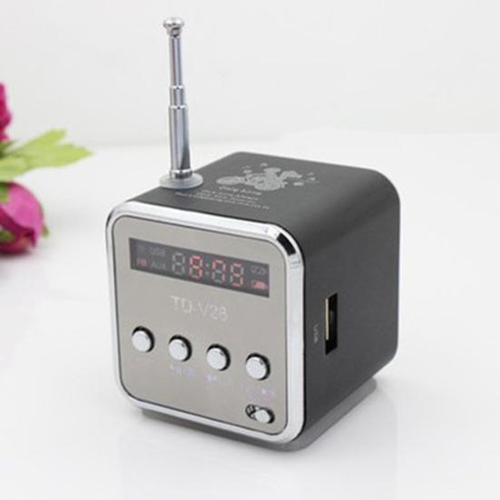 1/2 ks Bluetooth-kompatibilní Mini reproduktor Digitální displej Stabilní připojení Vodotěsný Dobíjecí FM rádio Přehrávač hudby