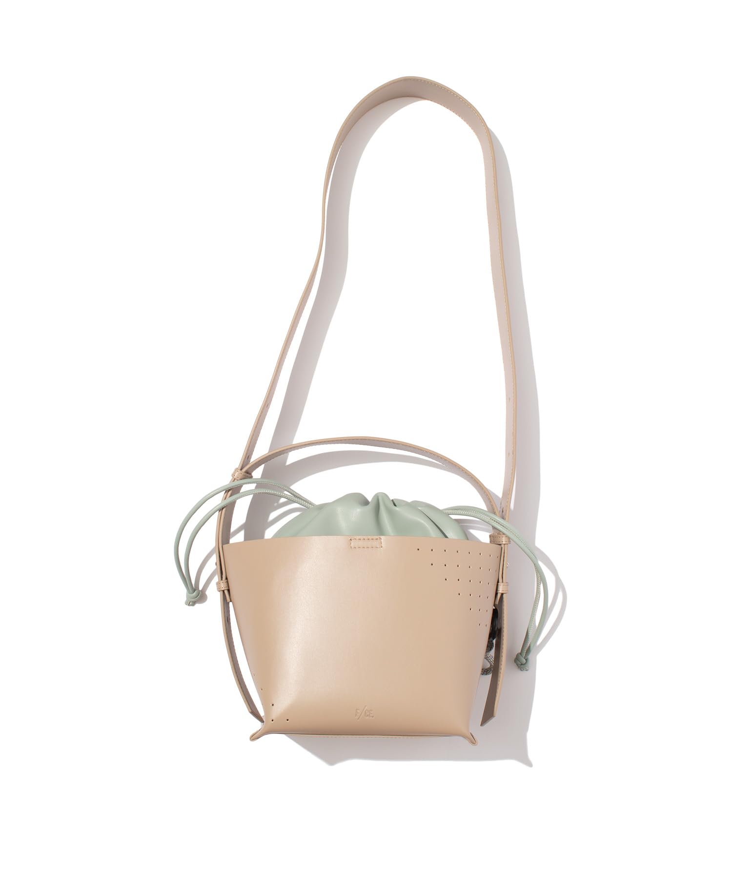 

Bag TECH LEATHER BUCKET SHOULDER [FCE] бежевый