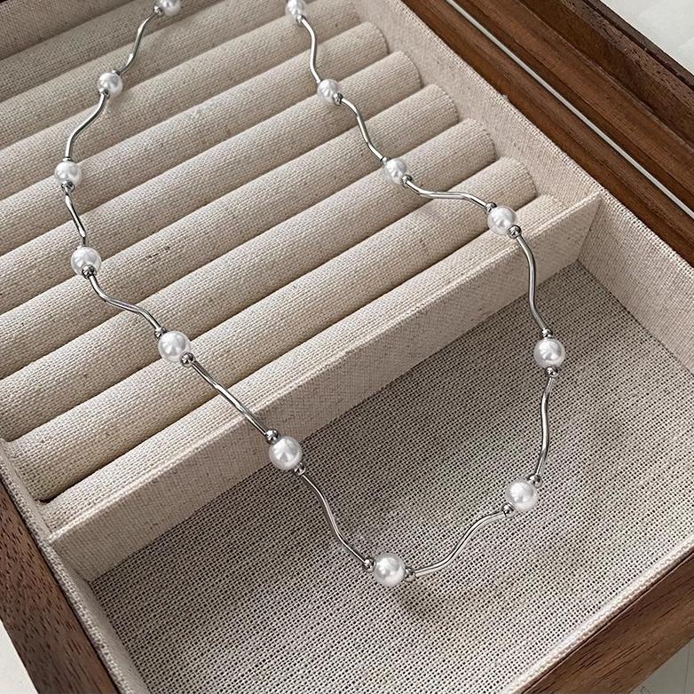 Shijia-Perlenkette: 2024 Stilvolle gebogene Röhren Koreanische Schlüsselbeinkette für Frauen