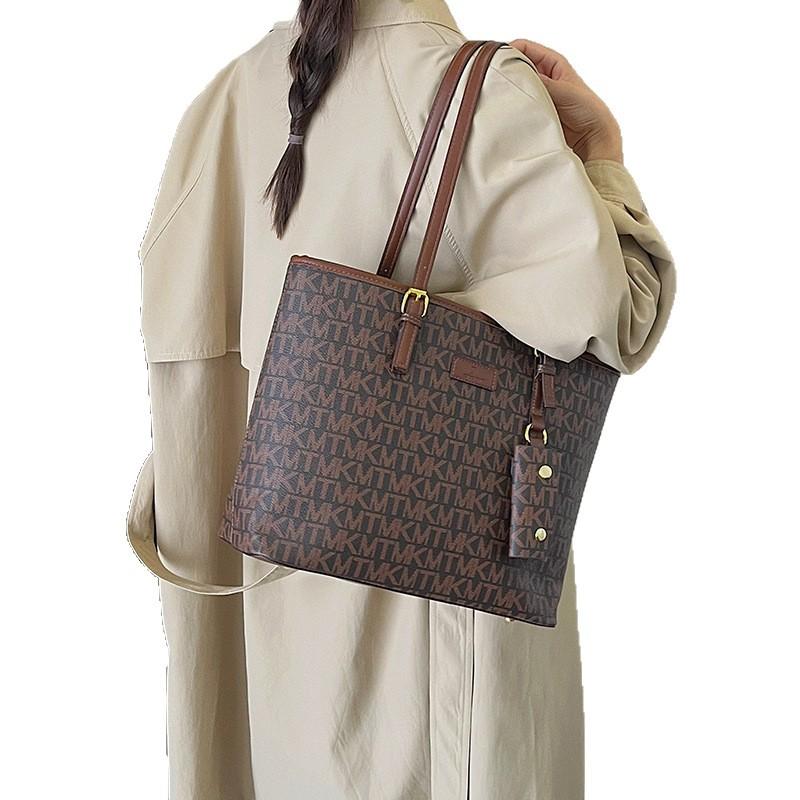 Commuter Bag Going Out Large-capacity Shoulder Bag Women's 2026 New Model, Light Luxury High-end Tote Bag Underarm Bag