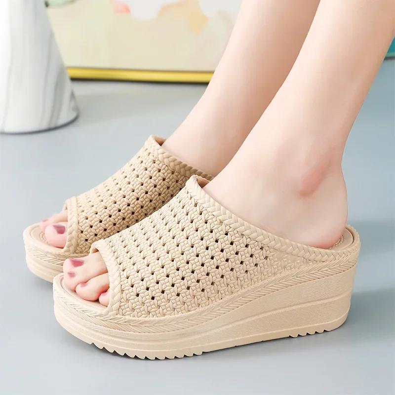 Fashion Women Shoes 2024 New Slippers High Heel Slippers Women Summer Sandals Wedge Women Sandals Thick Soled Casual Shoes PVC Material