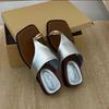 Fashion casual cover toe flat slippers women's summer wear 2025 new seaside vacation beach shoes Roman cool slippers