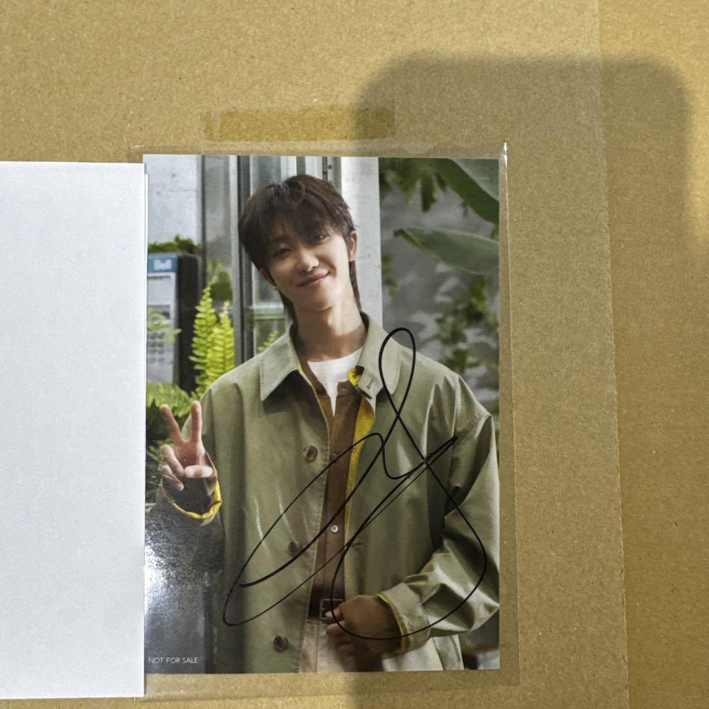 [USED] SEVENTEEN The8 Autographed Photo