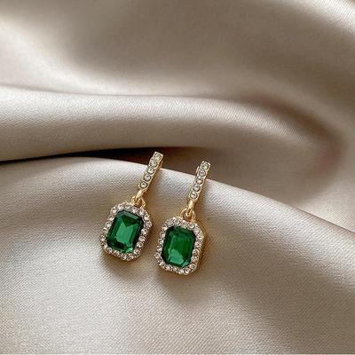 Exquisite grüne Diamant-Ohrringe aus S925er Silber: 2024 Trendy, Eleganter Damen Cold Style