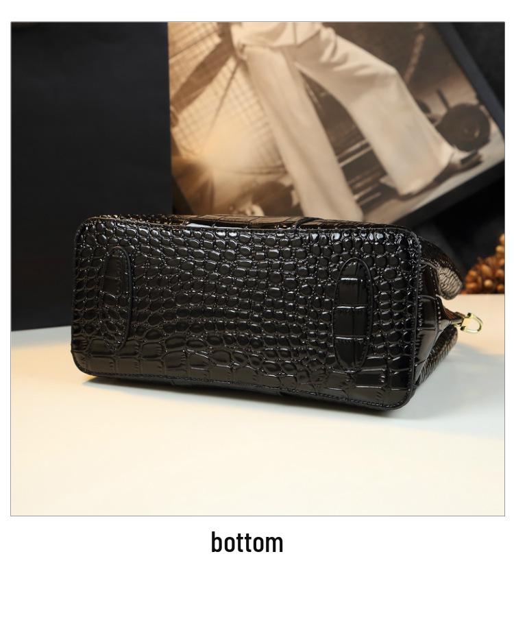 Summer 2024 Shiny Crocodile Pattern Women's Handbag - Light Luxury Style for Middle-Aged Moms