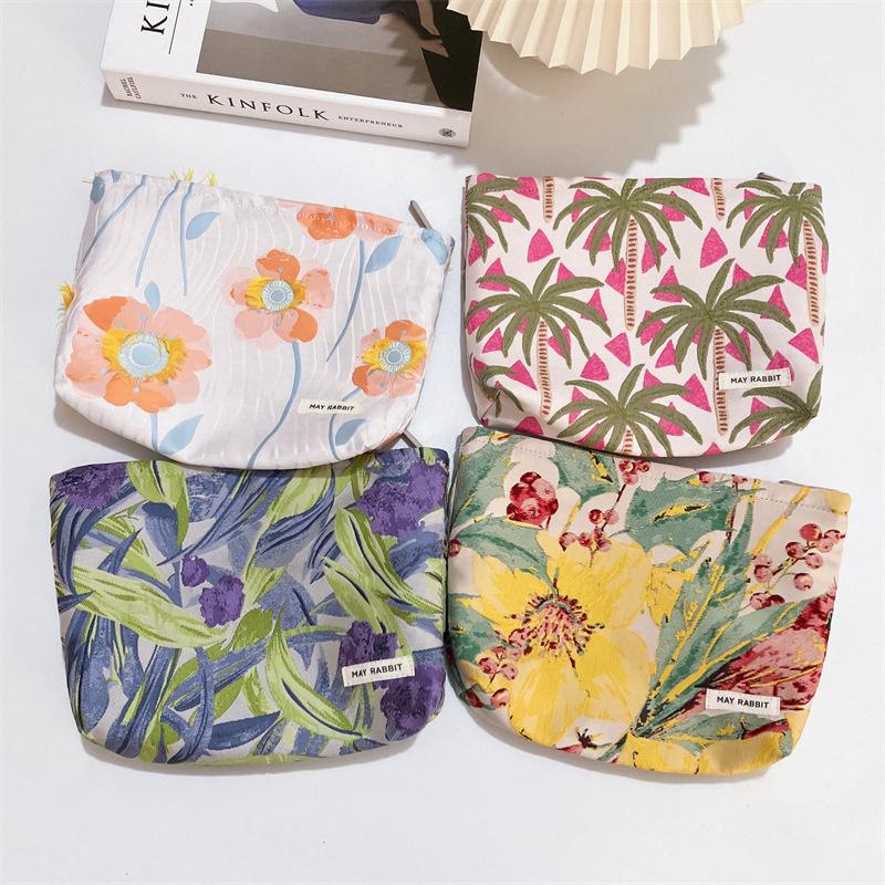 Simple Sweet Pink Flower Embroidered Clutch Cosmetic Bag Makeup Bag Square Canvas Zipper Bag Travel Portable Makeup Organizer